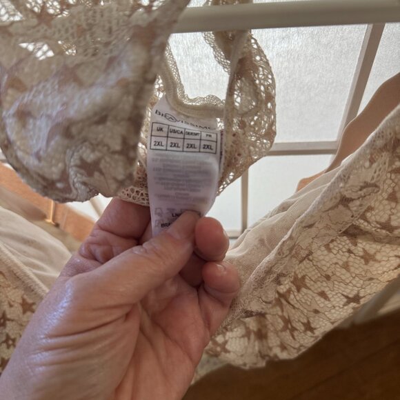 Bravissimo Gold & Ecru Celeste Bra 40J and Thong 2XL - Picture 4 of 4